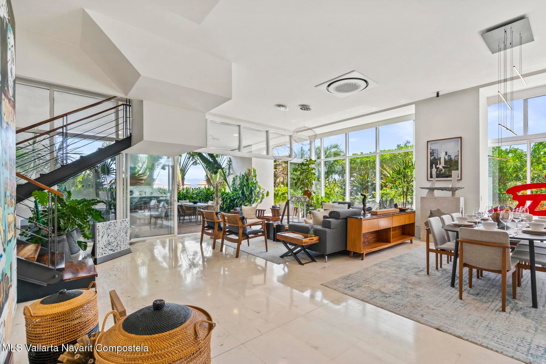 Tres Mares Garden Residence