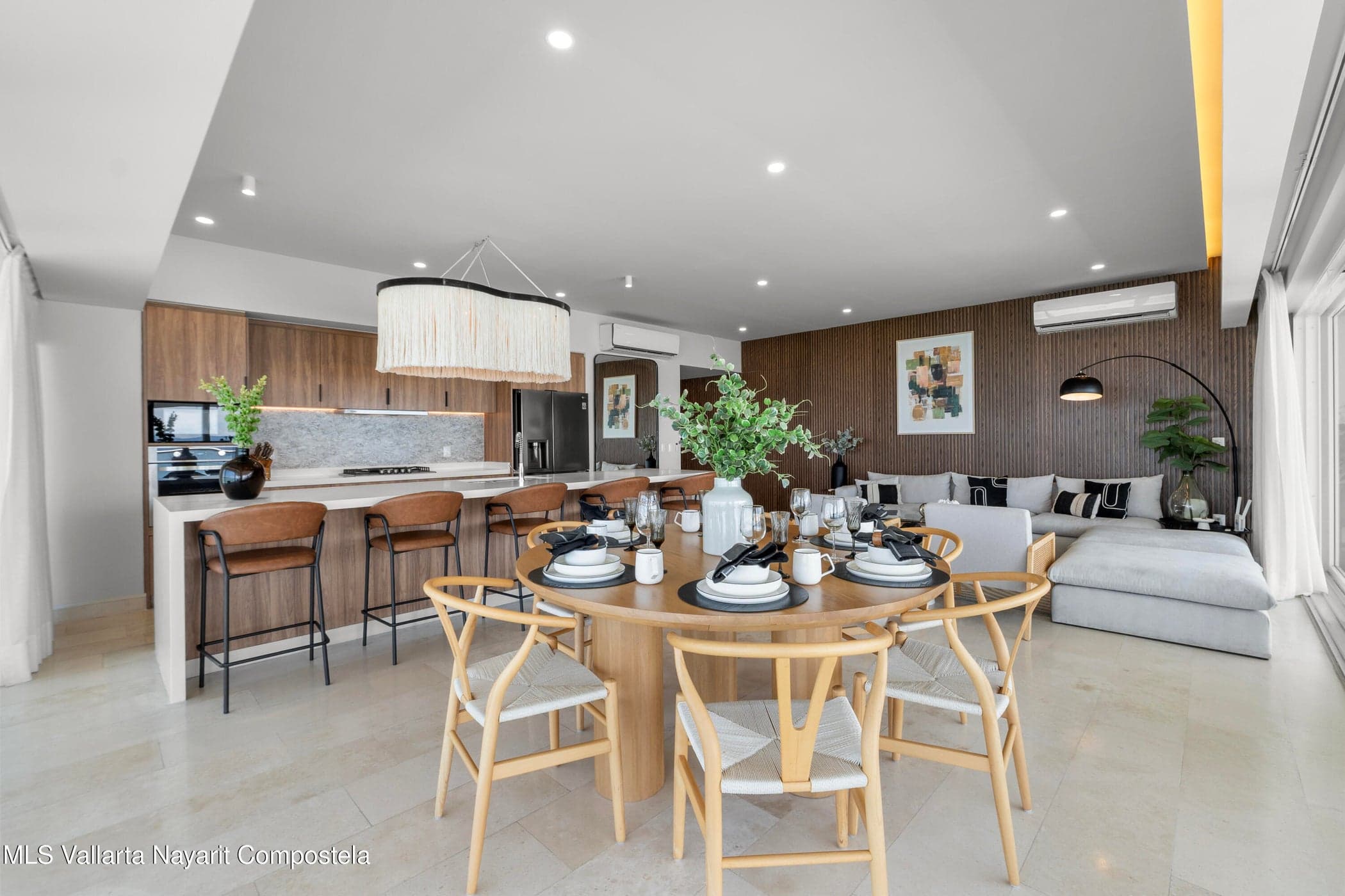 Corner Residence