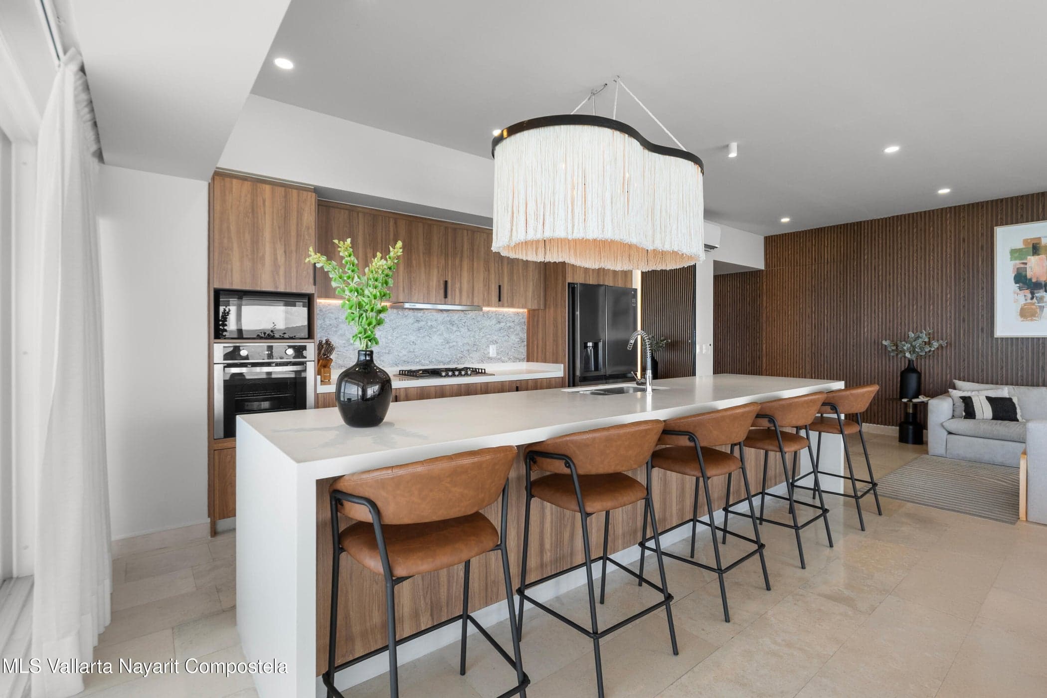 Corner Residence