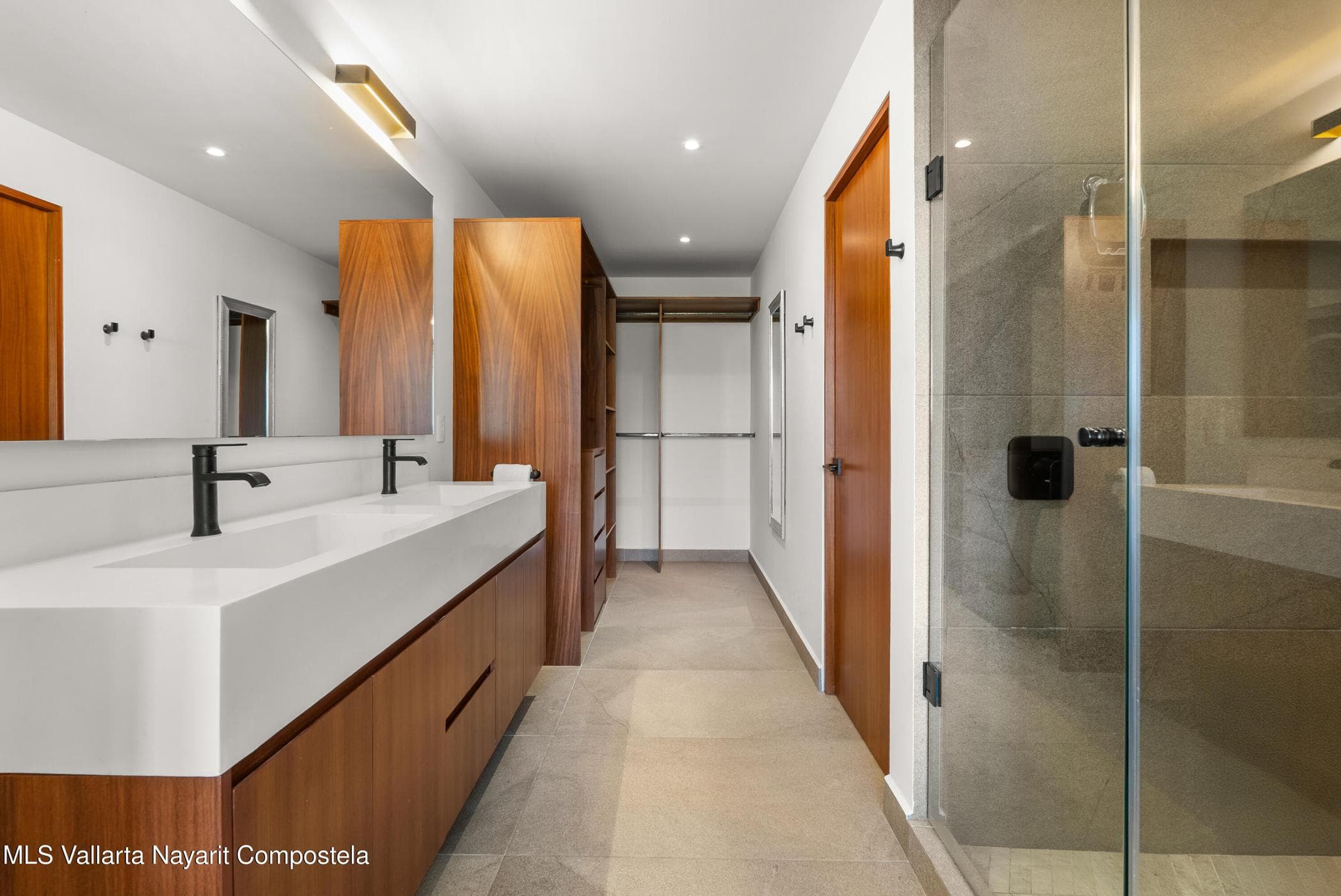 OASIS 207