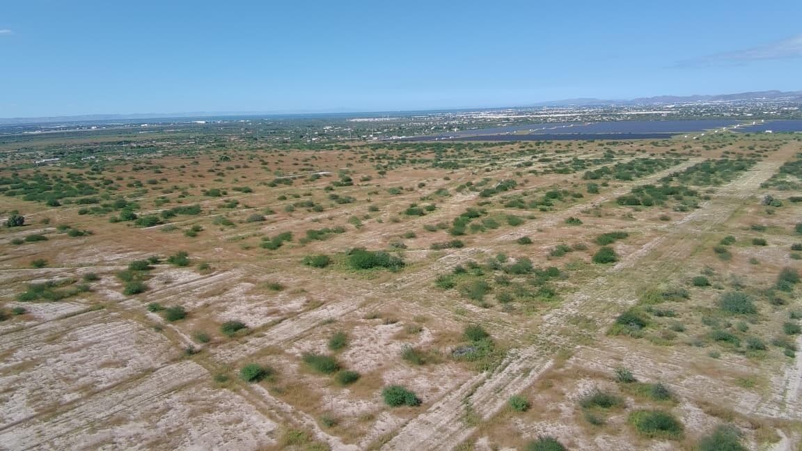 PARQUES OLAS ALTAS COMERCIAL