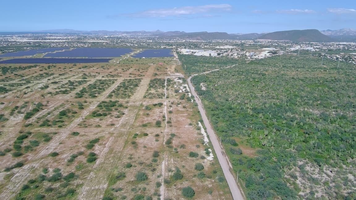 PARQUES OLAS ALTAS COMERCIAL