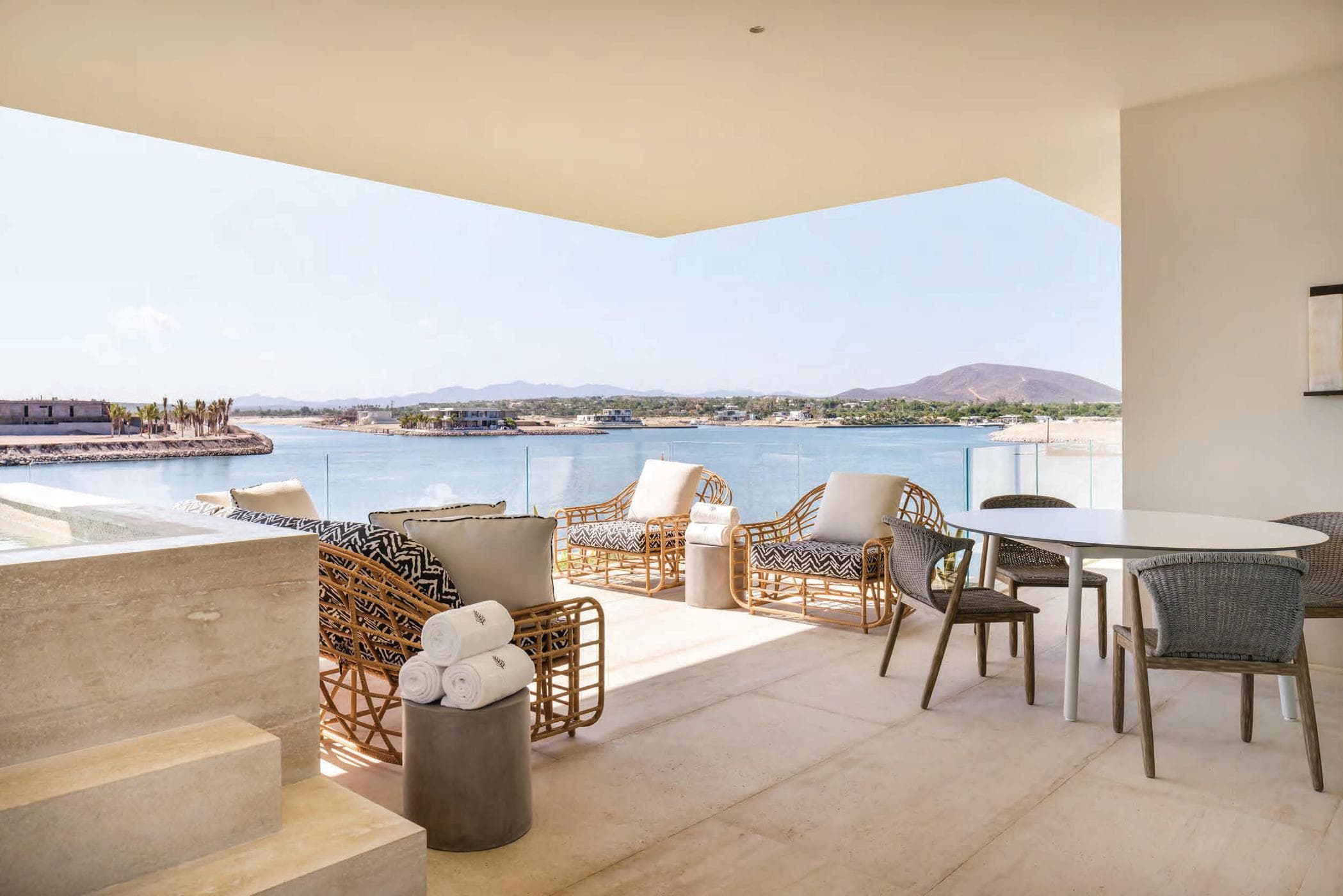 Four Seasons Marina Residence