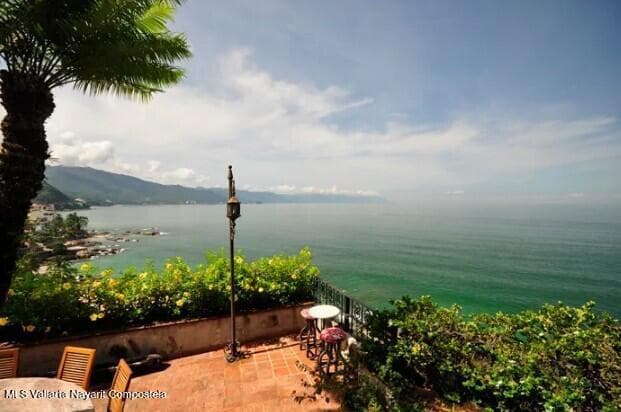 VILLAS BANDERAS PH