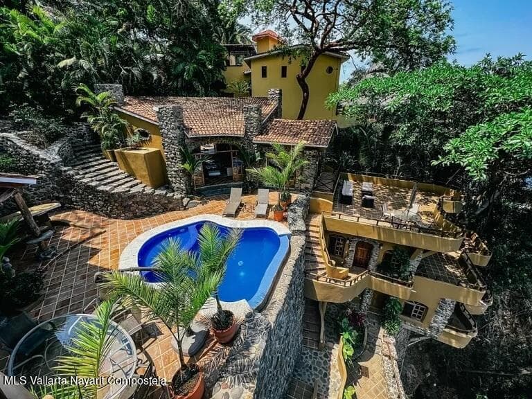 Villa Carolyna