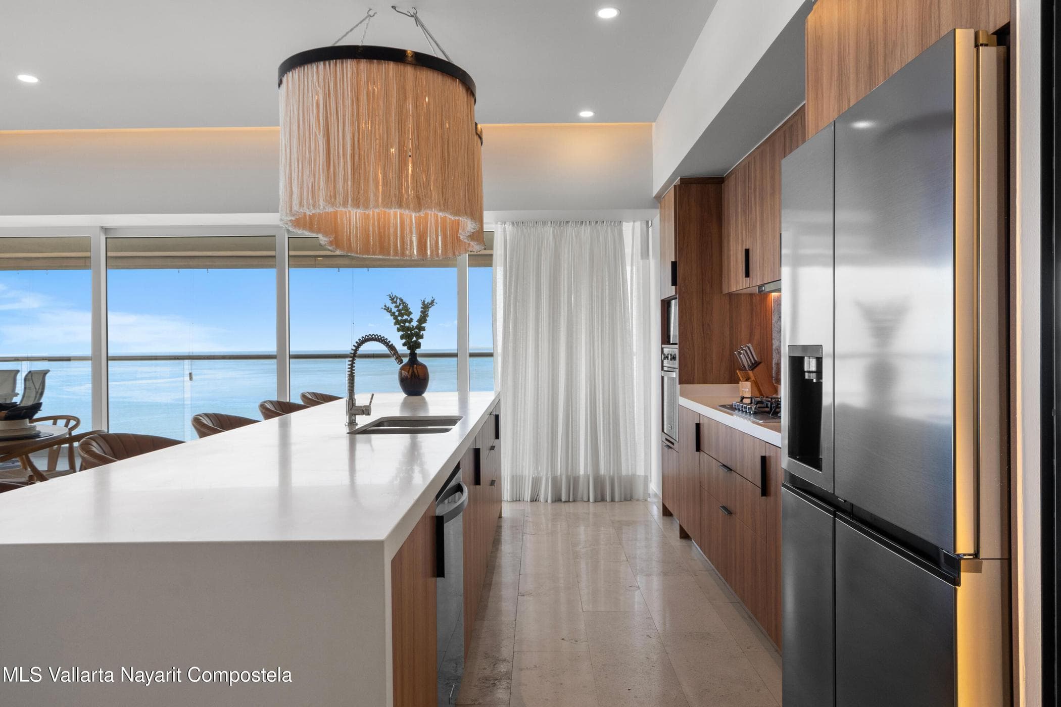 Corner Residence
